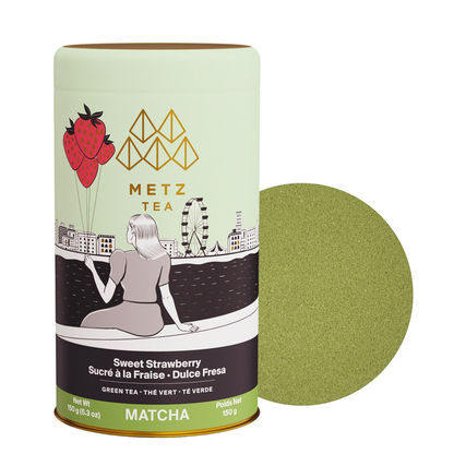 Tarro de Sweet Strawberry Matcha junto a una muestra del producto